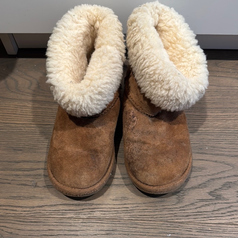 UGG Kids Boots in Brown and Cream